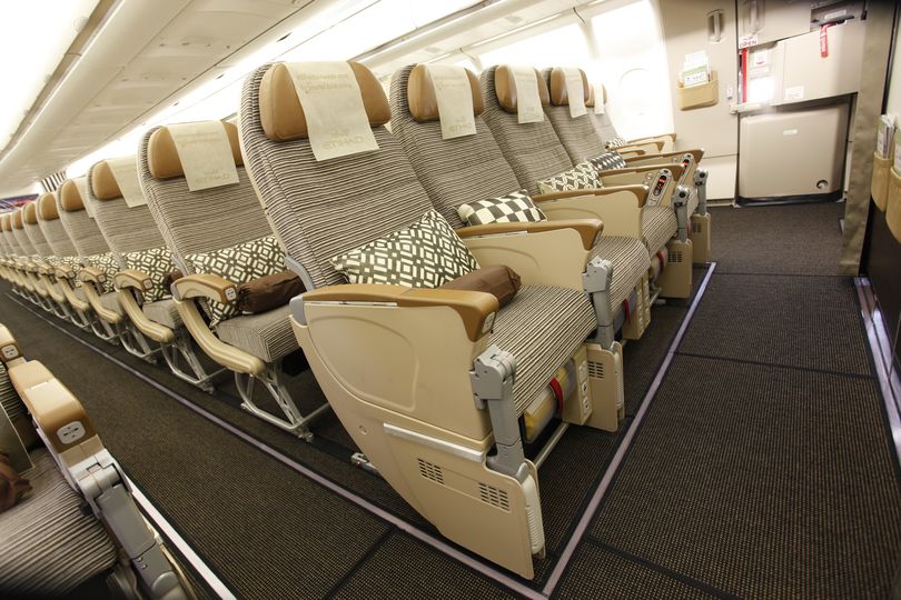 The alternative: a long flight in economy. How much would you bid for business class?